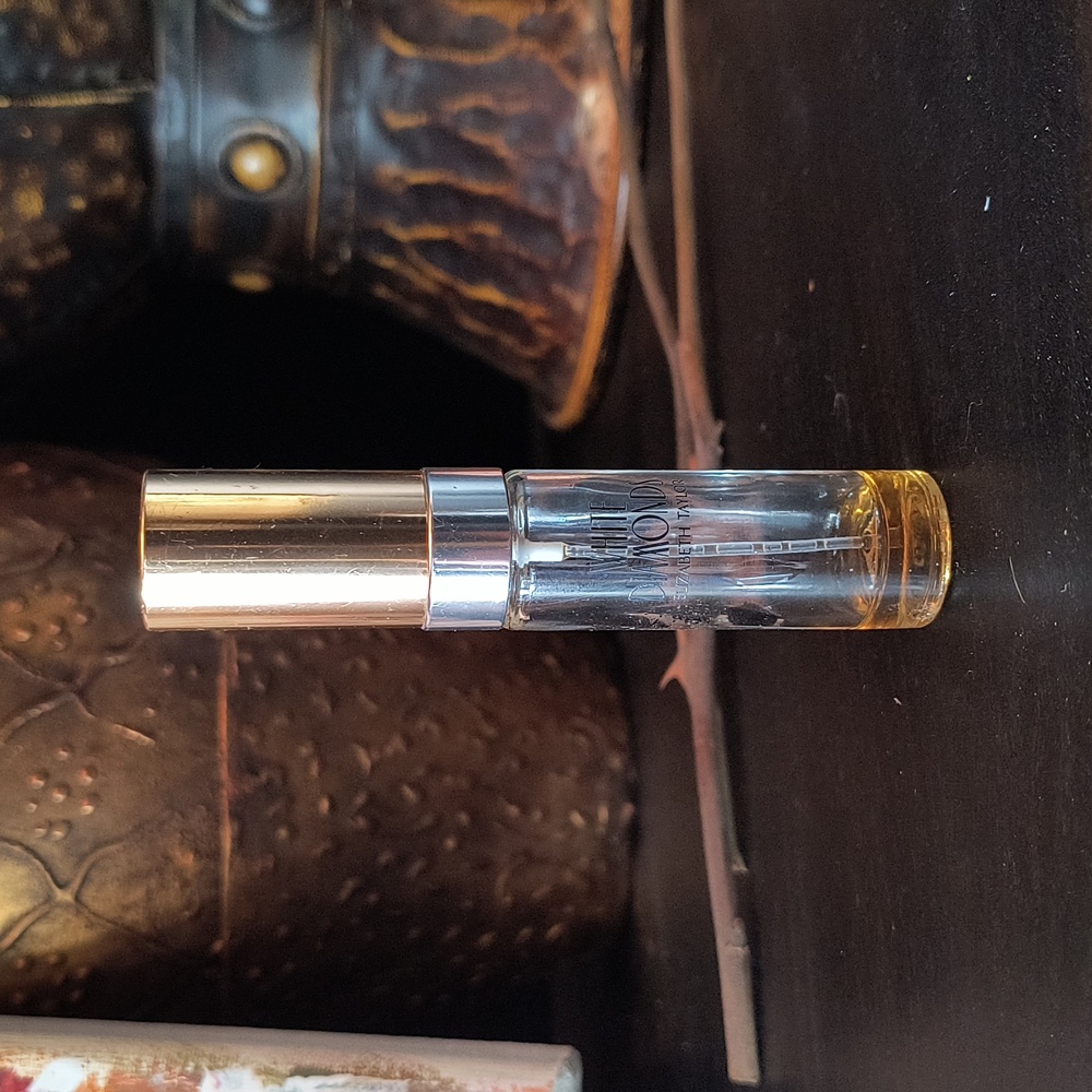 Elizabeth Taylor White Diamonds Fragrance Set - Picture 5 of 10